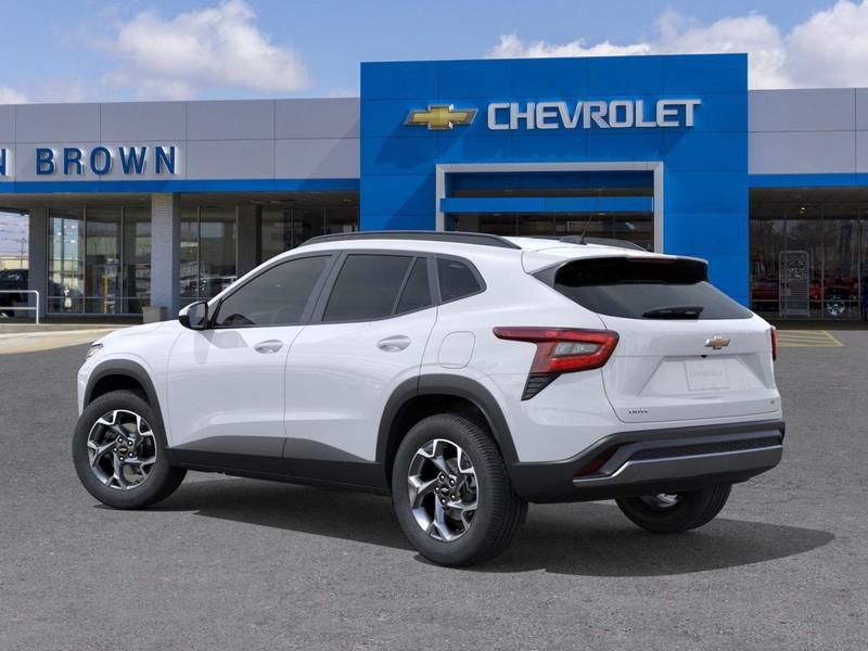 Chevrolet Trax Vehicle Full-screen Gallery Image 3