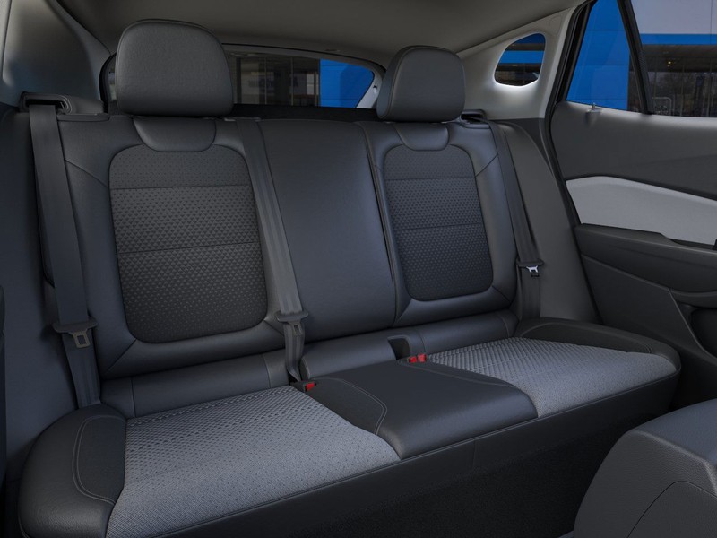 Chevrolet Trax Vehicle Full-screen Gallery Image 17