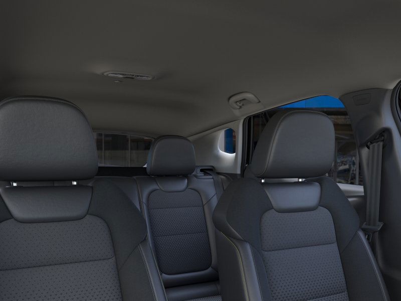Chevrolet Trax Vehicle Full-screen Gallery Image 24