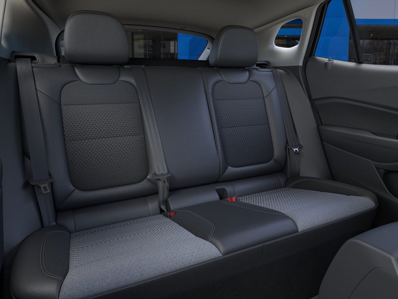 Chevrolet Trax Vehicle Full-screen Gallery Image 17