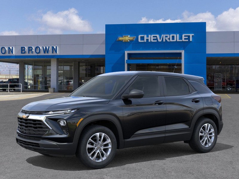 Chevrolet Trailblazer Vehicle Full-screen Gallery Image 2