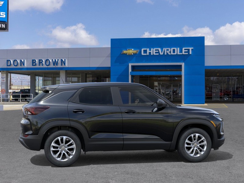 Chevrolet Trailblazer Vehicle Full-screen Gallery Image 5