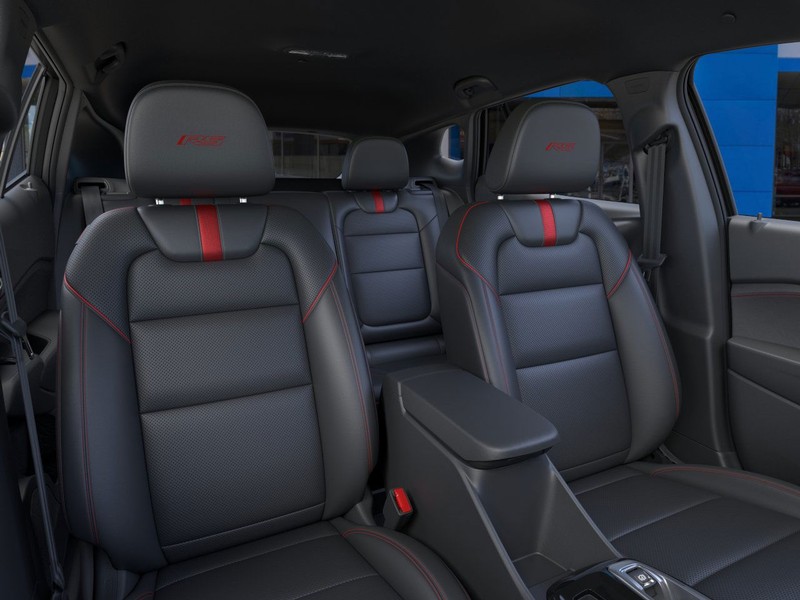 Chevrolet Trax Vehicle Full-screen Gallery Image 16