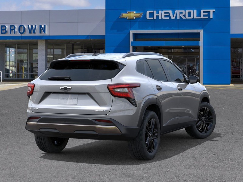 Chevrolet Trax Vehicle Full-screen Gallery Image 4