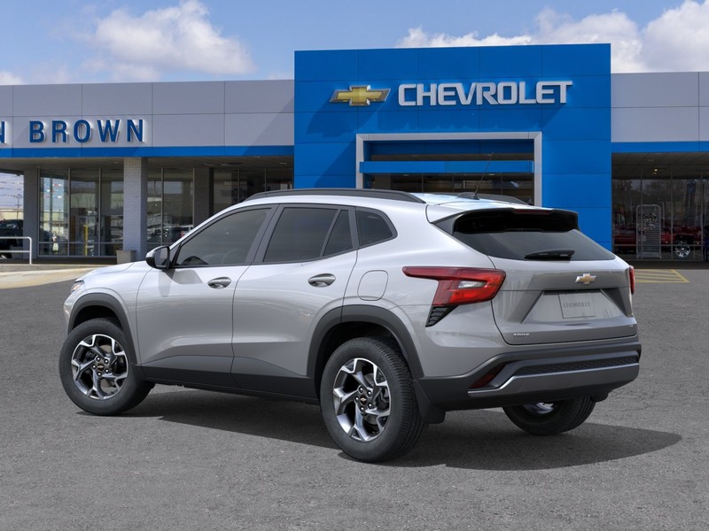 Chevrolet Trax Vehicle Full-screen Gallery Image 3