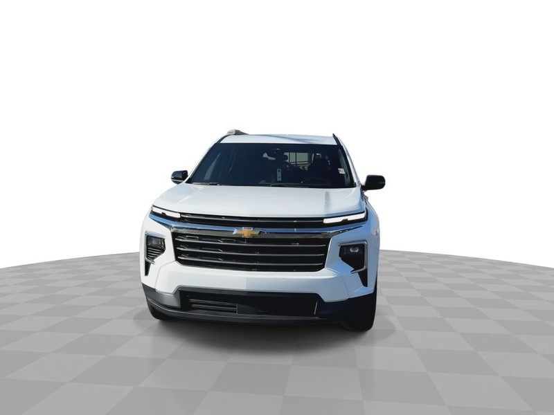 Chevrolet Traverse Vehicle Full-screen Gallery Image 4
