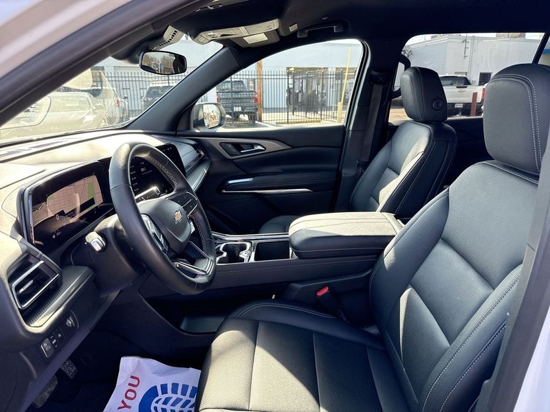 Chevrolet Traverse Vehicle Full-screen Gallery Image 28