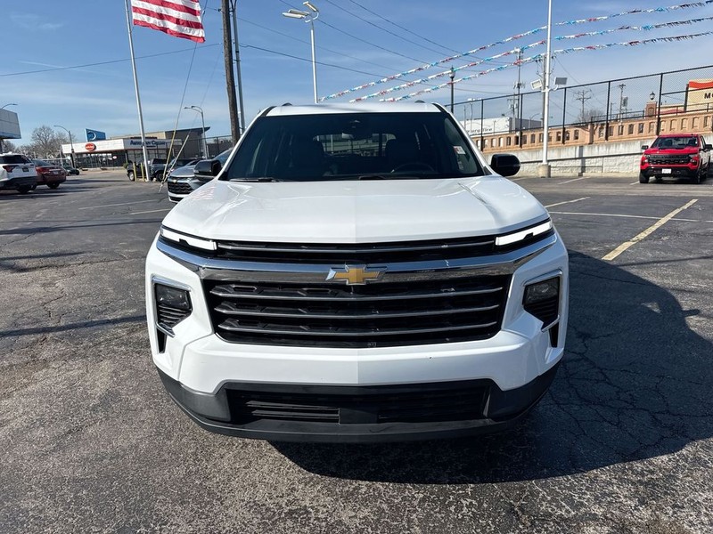 Chevrolet Traverse Vehicle Full-screen Gallery Image 36