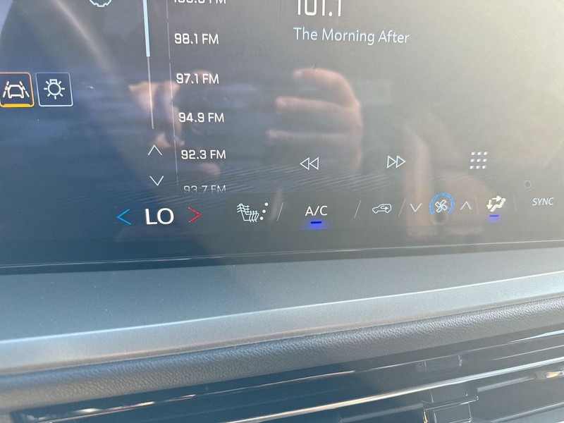 Chevrolet Traverse Vehicle Full-screen Gallery Image 41