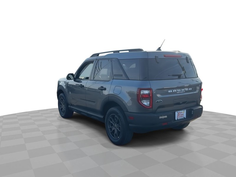 Ford Bronco Sport Vehicle Full-screen Gallery Image 10