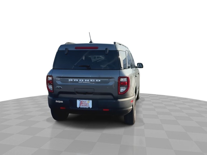 Ford Bronco Sport Vehicle Full-screen Gallery Image 11