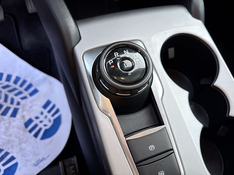 Ford Bronco Sport Vehicle Full-screen Gallery Image 22