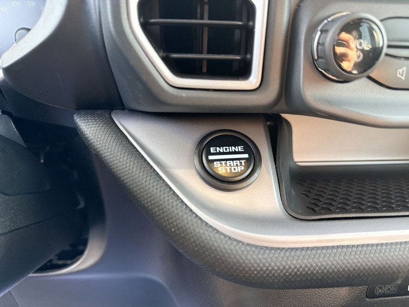 Ford Bronco Sport Vehicle Full-screen Gallery Image 23