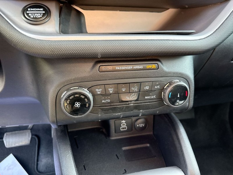 Ford Bronco Sport Vehicle Full-screen Gallery Image 24