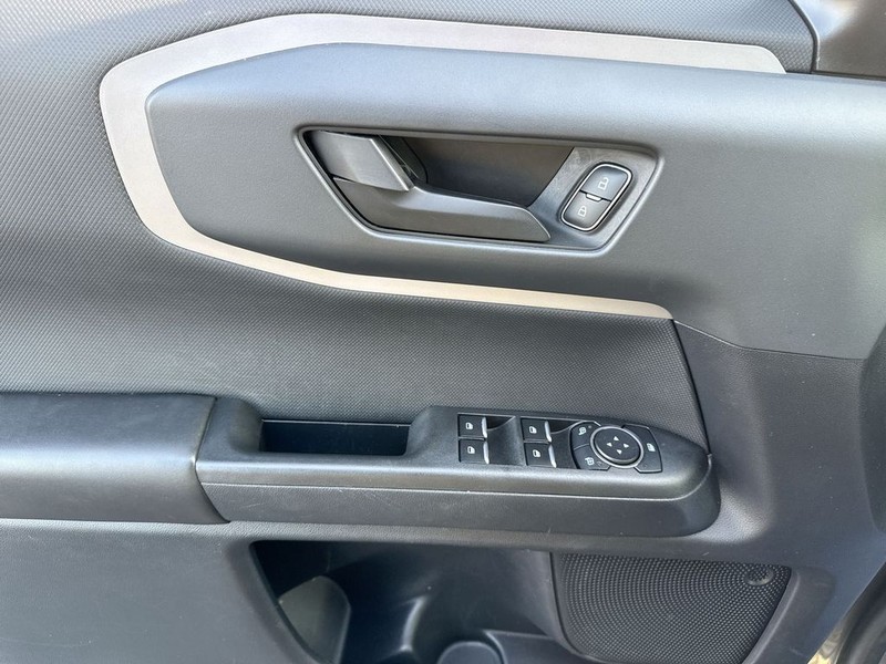 Ford Bronco Sport Vehicle Full-screen Gallery Image 28