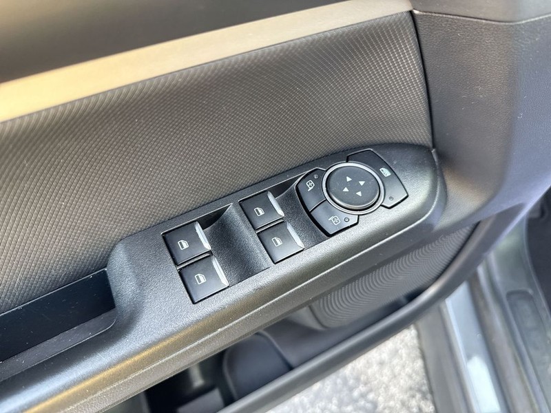 Ford Bronco Sport Vehicle Full-screen Gallery Image 29