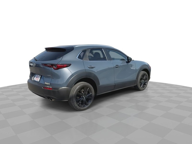Mazda CX-30 Vehicle Full-screen Gallery Image 13