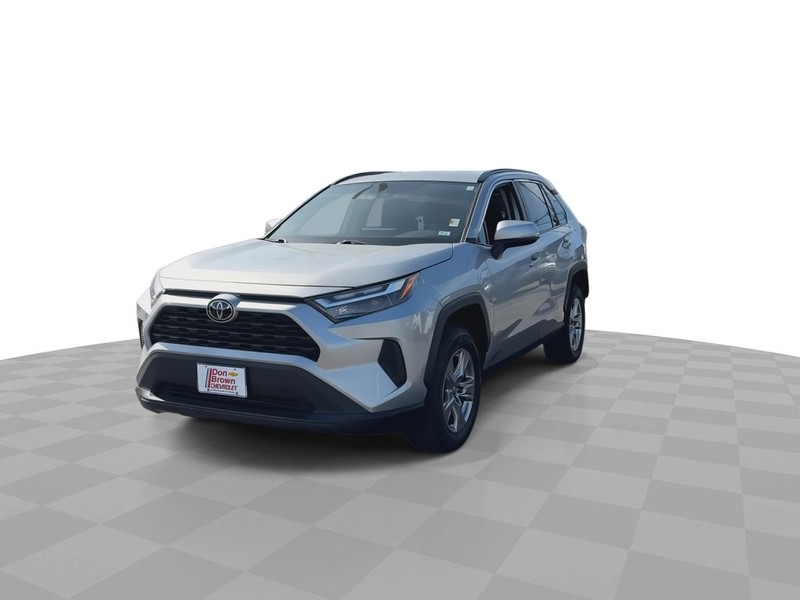 Toyota RAV4 Vehicle Full-screen Gallery Image 6