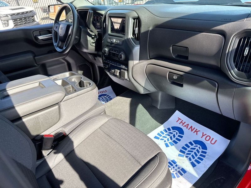 Chevrolet Silverado 1500 Vehicle Full-screen Gallery Image 29