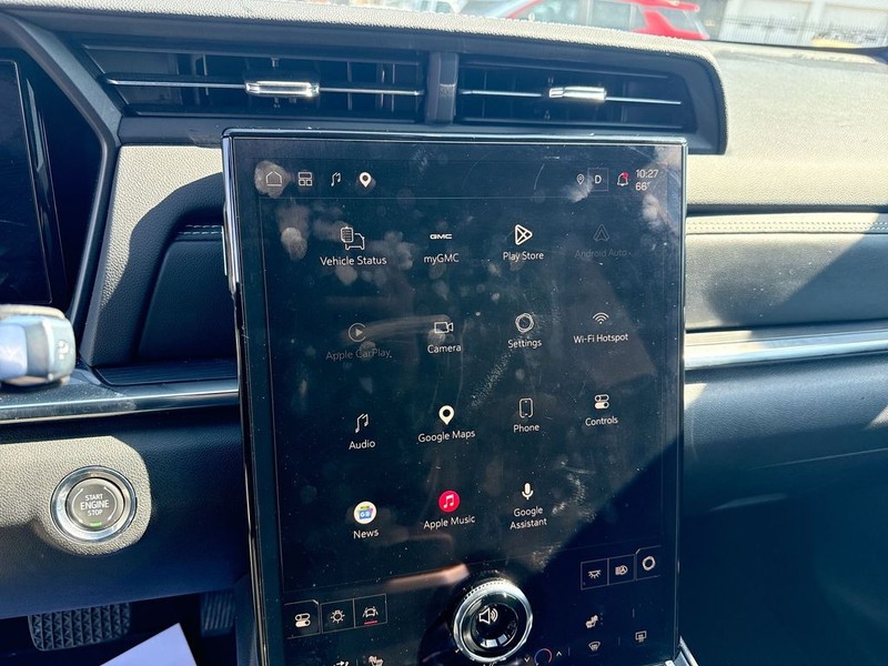 GMC Terrain Vehicle Full-screen Gallery Image 20