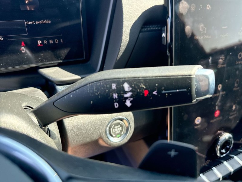 GMC Terrain Vehicle Full-screen Gallery Image 22