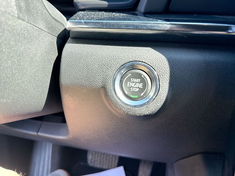 GMC Terrain Vehicle Full-screen Gallery Image 23