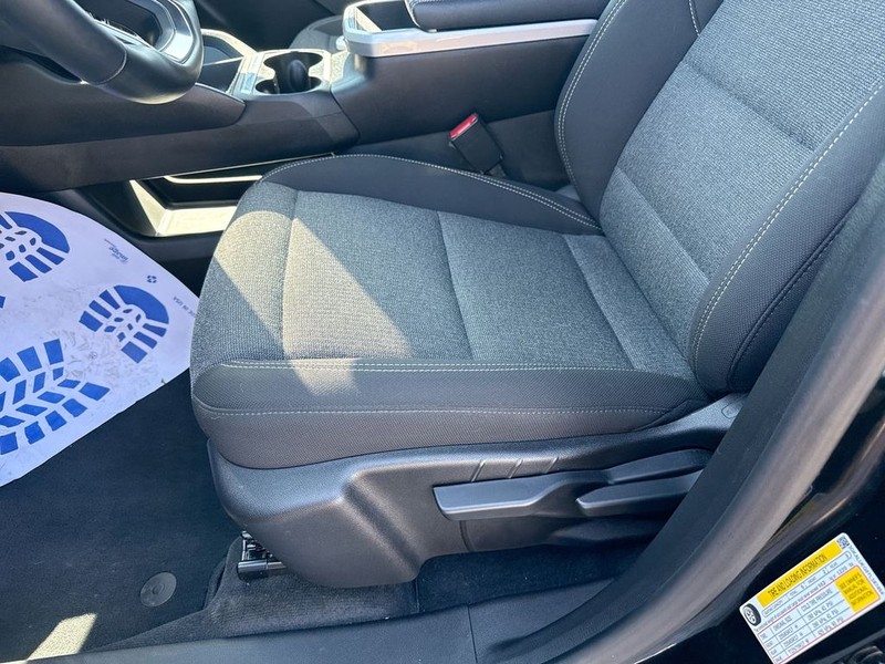 GMC Terrain Vehicle Full-screen Gallery Image 26