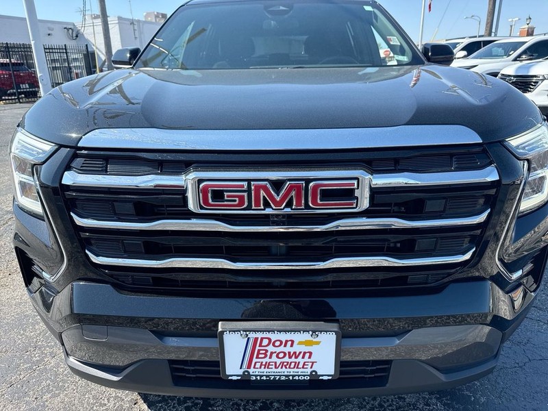 GMC Terrain Vehicle Full-screen Gallery Image 36