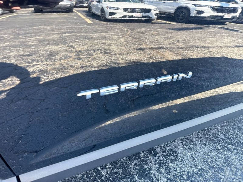 GMC Terrain Vehicle Full-screen Gallery Image 37