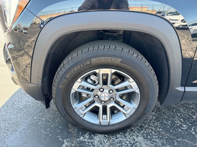 GMC Terrain Vehicle Full-screen Gallery Image 38