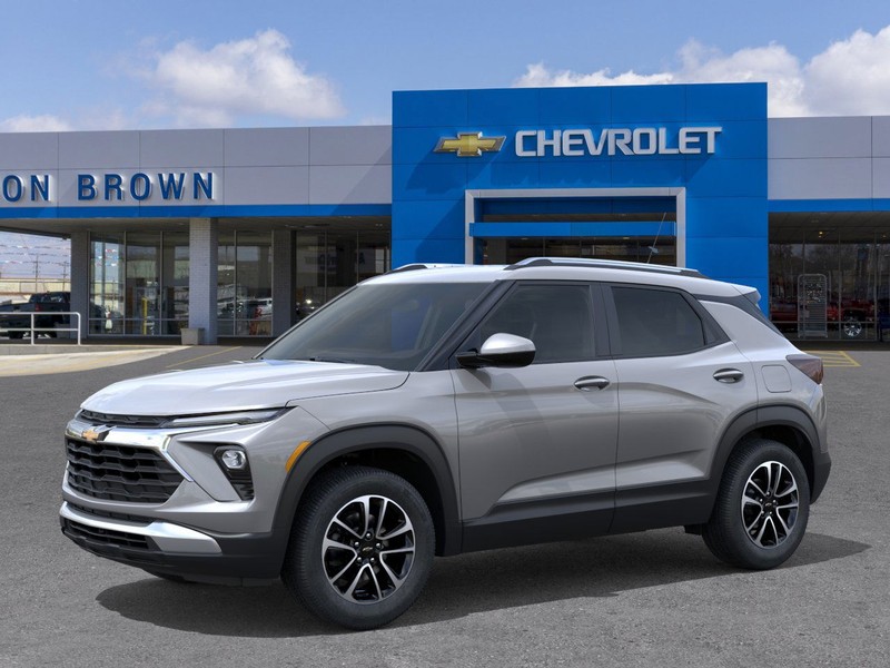 Chevrolet Trailblazer Vehicle Full-screen Gallery Image 2