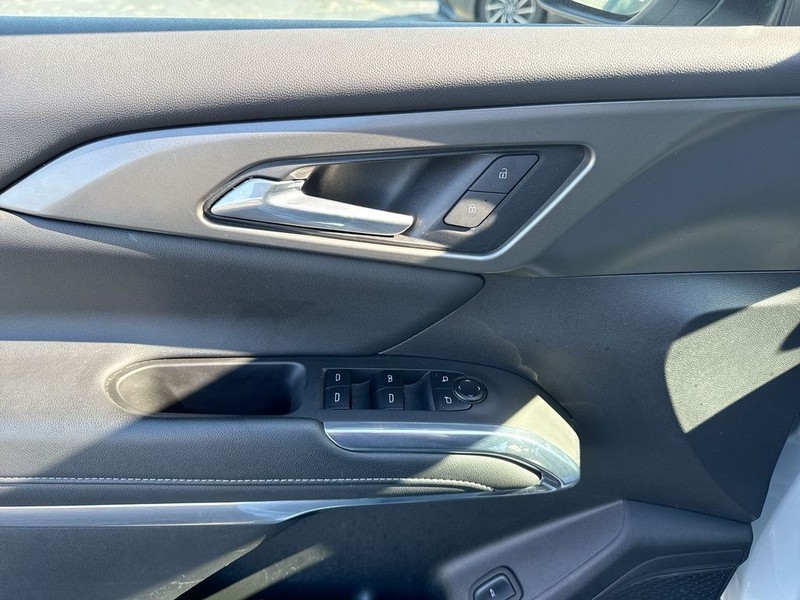 Chevrolet Traverse Vehicle Full-screen Gallery Image 28