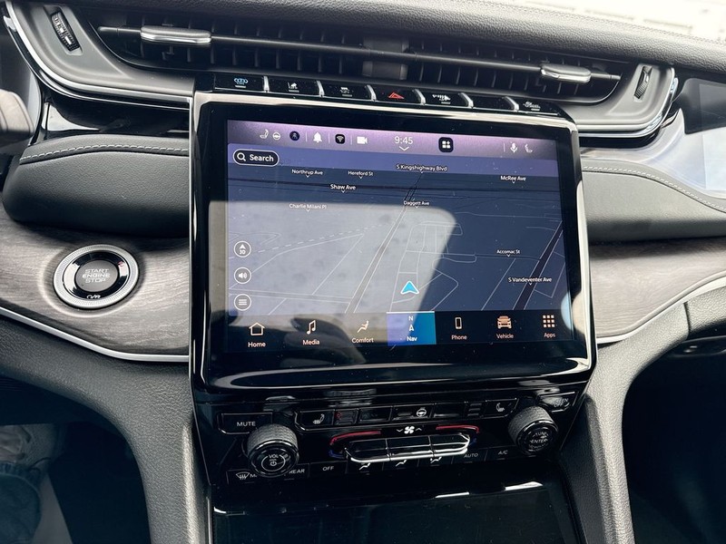 Jeep Grand Cherokee 4xe Vehicle Full-screen Gallery Image 20