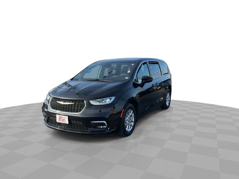 Chrysler Pacifica Vehicle Full-screen Gallery Image 6