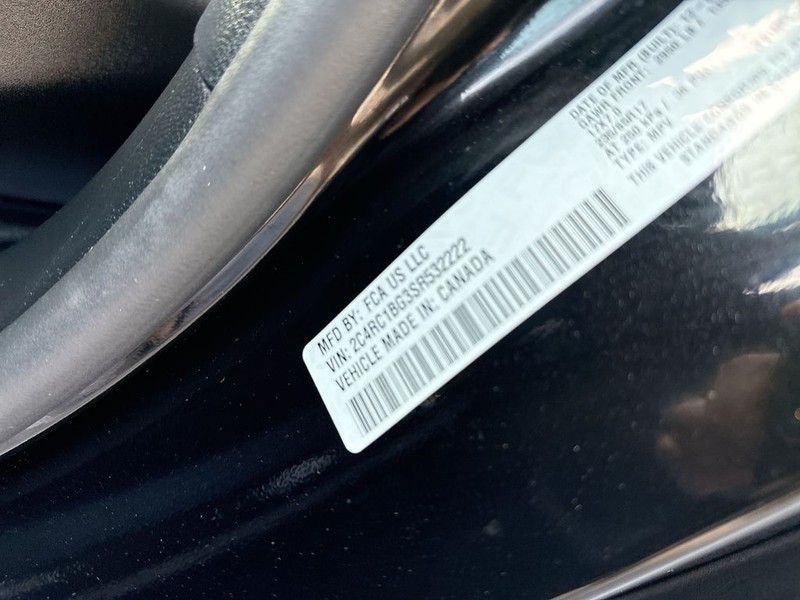 Chrysler Pacifica Vehicle Full-screen Gallery Image 39