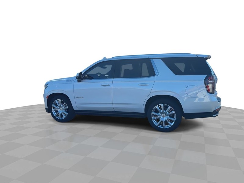 Chevrolet Tahoe Vehicle Full-screen Gallery Image 10