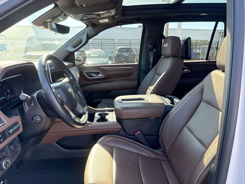 Chevrolet Tahoe Vehicle Full-screen Gallery Image 28