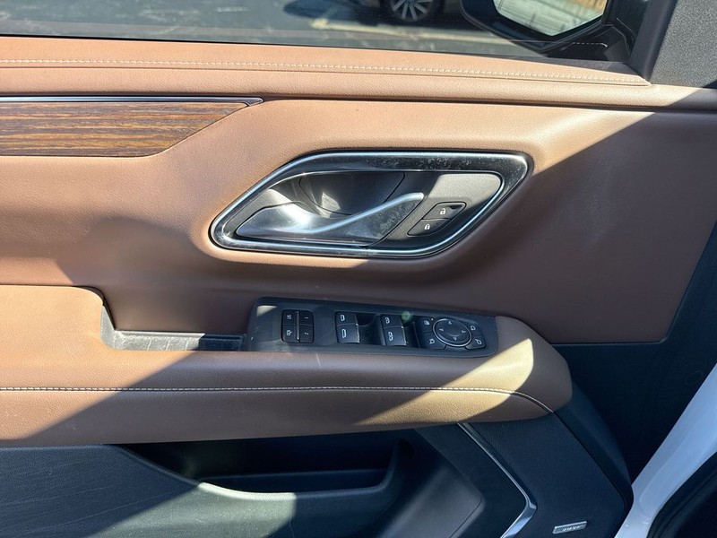 Chevrolet Tahoe Vehicle Full-screen Gallery Image 29