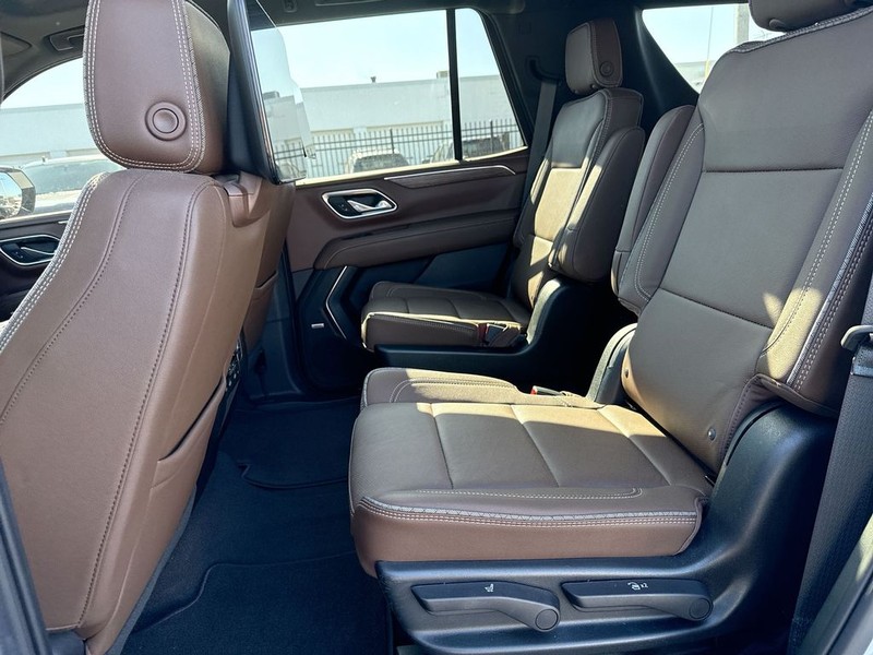 Chevrolet Tahoe Vehicle Full-screen Gallery Image 31