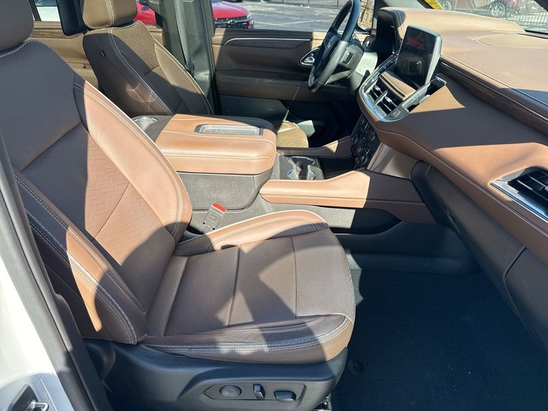 Chevrolet Tahoe Vehicle Full-screen Gallery Image 34