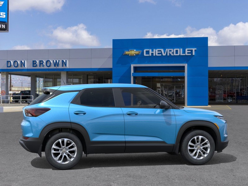 Chevrolet Trailblazer Vehicle Full-screen Gallery Image 5