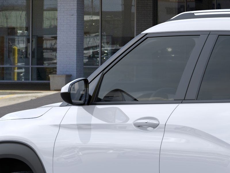 Chevrolet Trailblazer Vehicle Full-screen Gallery Image 12