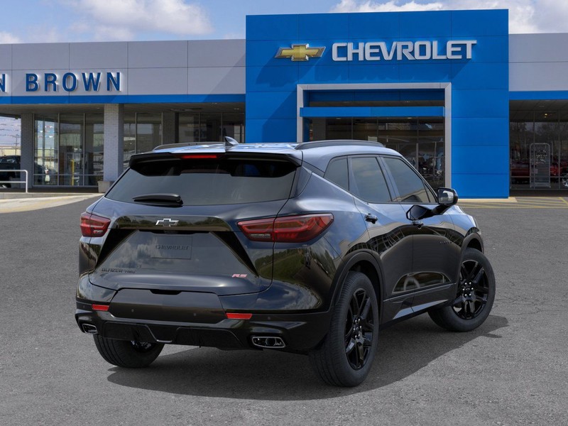 Chevrolet Blazer Vehicle Full-screen Gallery Image 4