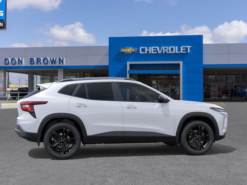 Chevrolet Trax Vehicle Full-screen Gallery Image 5