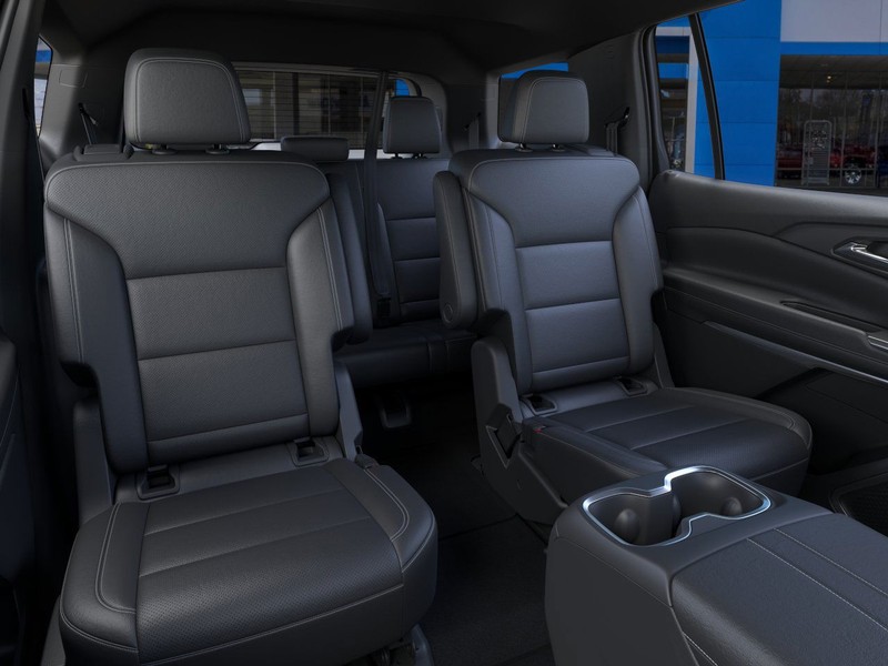 Chevrolet Traverse Vehicle Full-screen Gallery Image 17