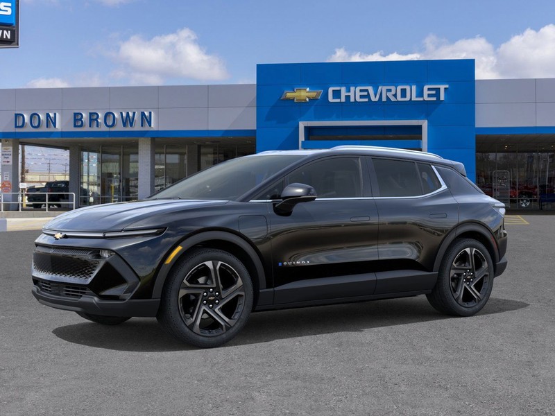 Chevrolet Equinox EV Vehicle Full-screen Gallery Image 2