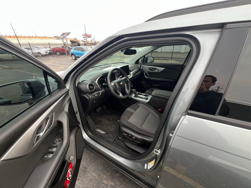 Chevrolet Blazer Vehicle Full-screen Gallery Image 7