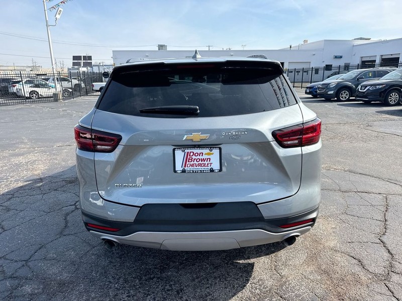 Chevrolet Blazer Vehicle Full-screen Gallery Image 26