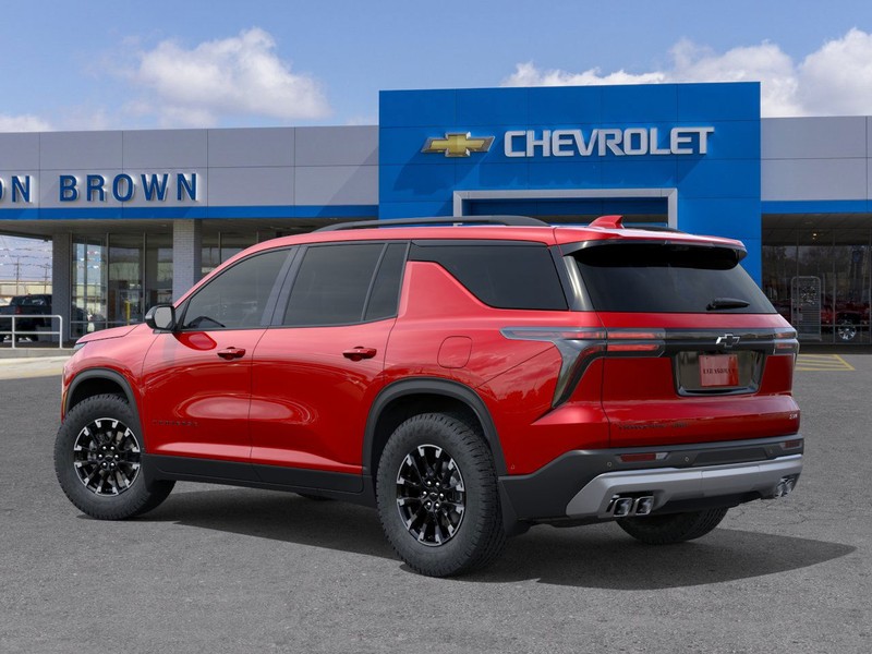 Chevrolet Traverse Vehicle Full-screen Gallery Image 3