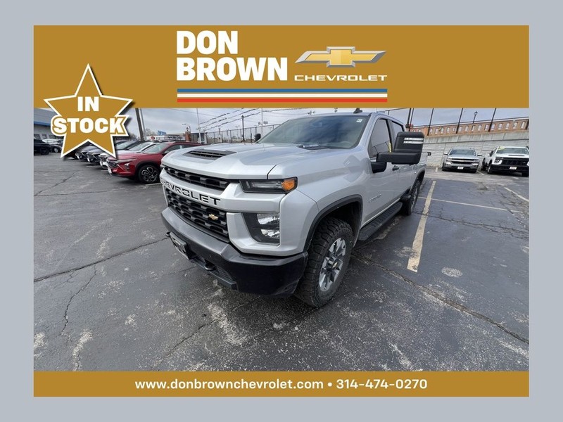 Chevrolet Silverado 2500HD Vehicle Full-screen Gallery Image 01